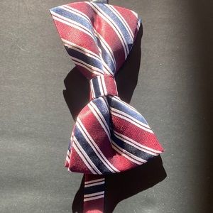 Men’s Striped Bow Tie with fastener